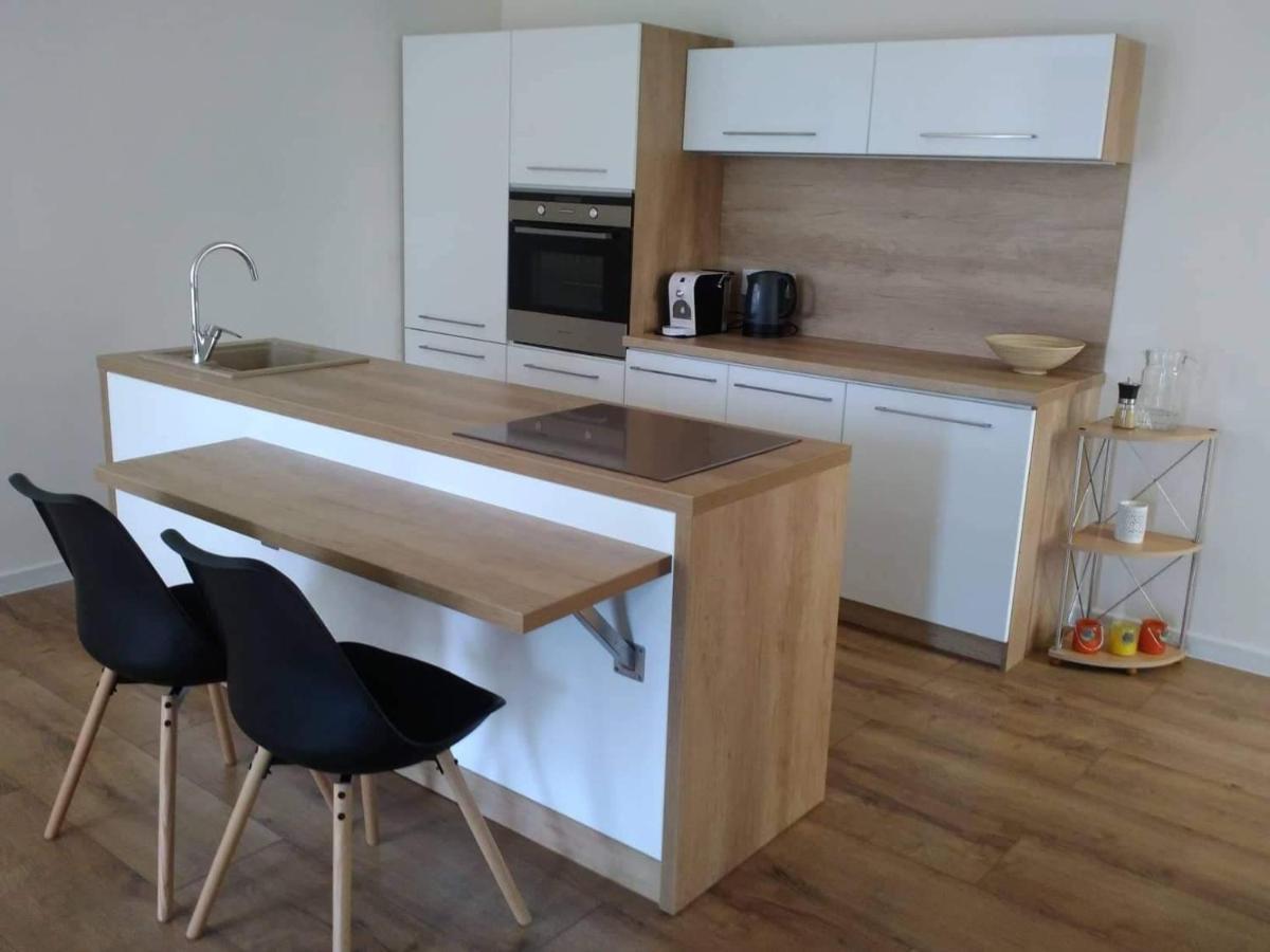 Slnecny Apartmanovy Dom Oslany Luaran gambar